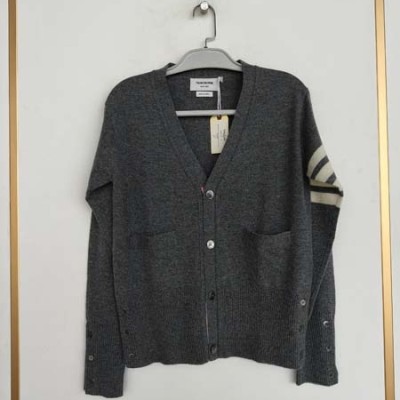 톰브라운 울 4바 스트라이프 밀라노 브이넥 가디건 (2color)