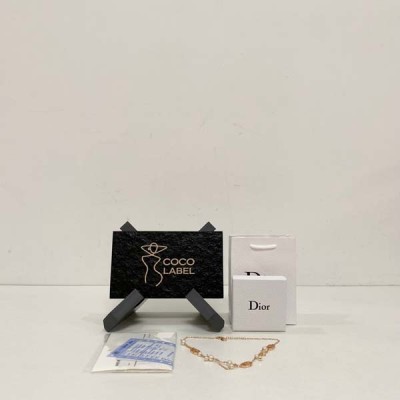 디올 Petit CD 목걸이 핑크 크리스탈