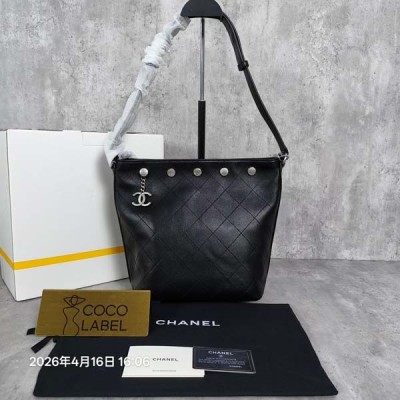 샤넬 25SS 호보백 라지 버킷 실버 AS5406