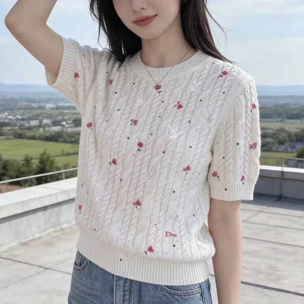 디올 아무르 자수 반소매 스웨터