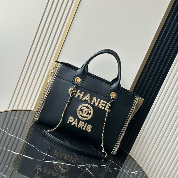 샤넬 클래식 쉐이디드 카프스킨 도빌 쇼핑백 블랙 금장 AS3351