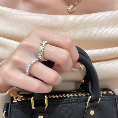9883_71299335_01.jpg